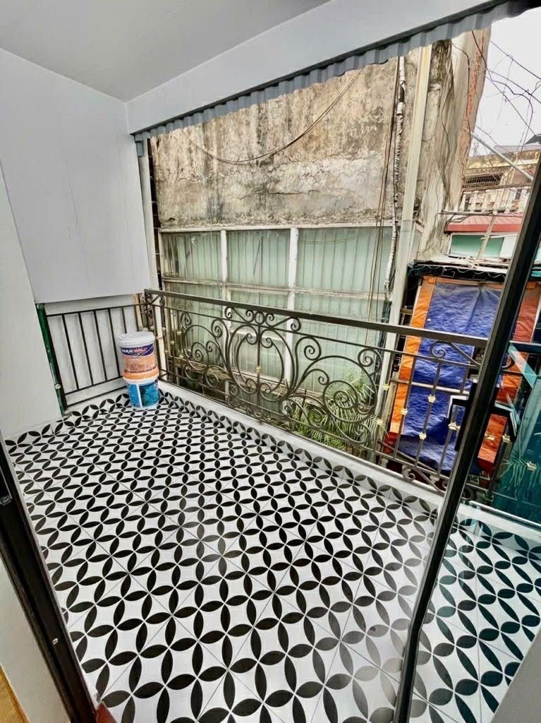 Bán nhà Tôn Thất Tùng - diện tích 26m2 4 tầng - Nhà cực đẹp - giá 8,9 tỷ