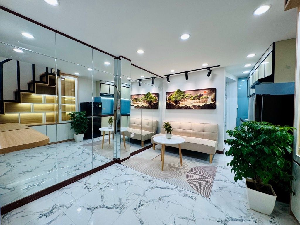 Bán nhà Vũ Hữu - diện tích 17.8m2 4 tầng - Thổ cư dưới 6 tỷ - giá 5,6 tỷ