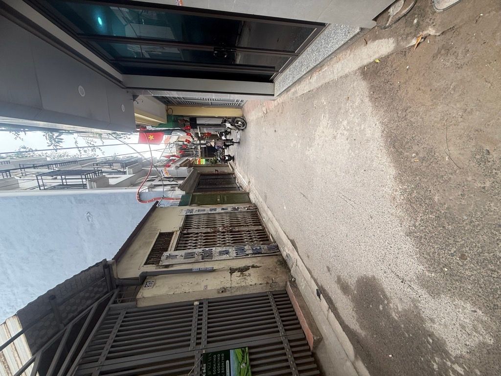 Bán nhà Trương Định - diện tích 49m2 5 tầng - Ô tô - giá 13,58 tỷ