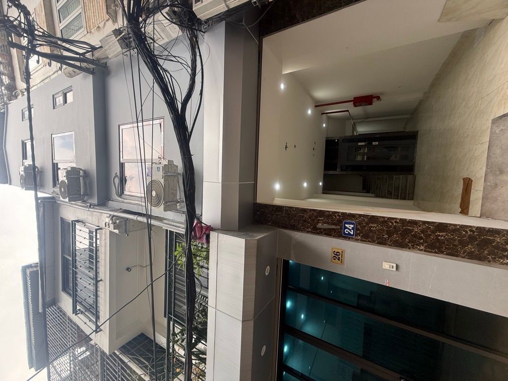 Bán nhà Trương Định - diện tích 49m2 5 tầng - Ô tô - giá 13,58 tỷ