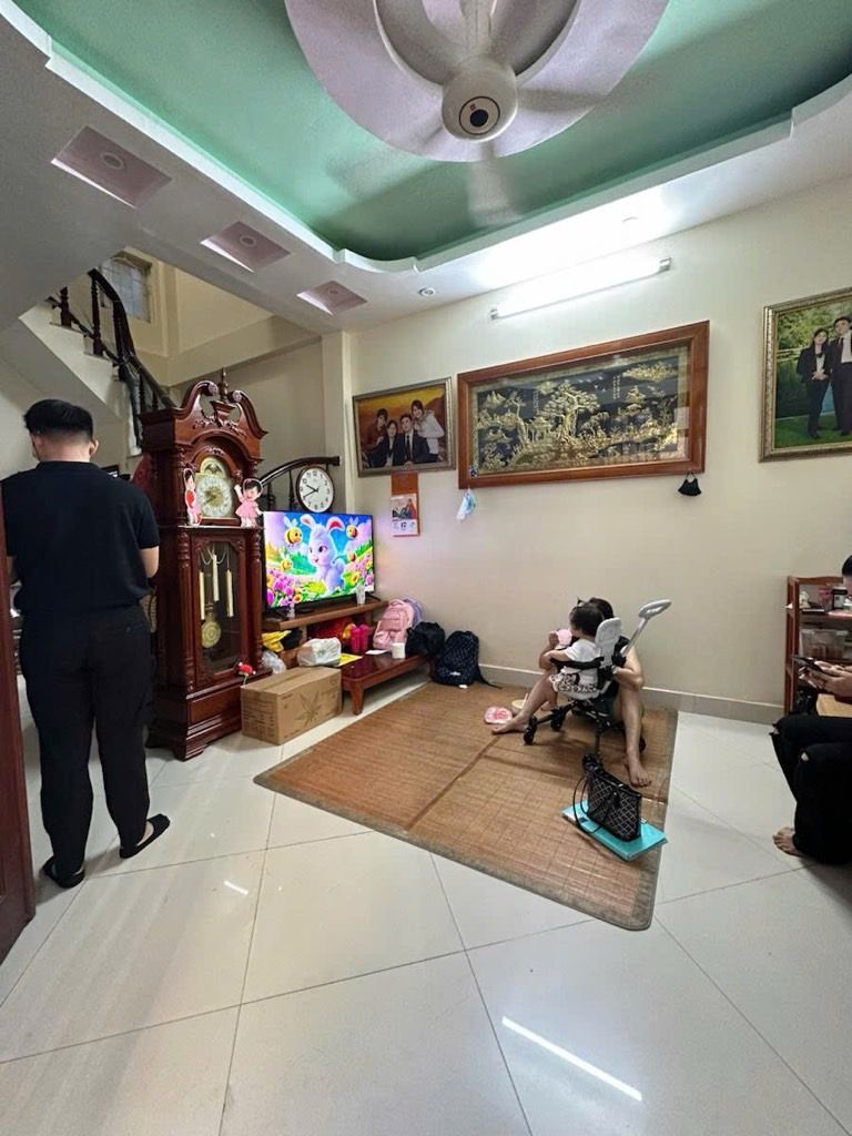 Bán nhà Minh Khai - diện tích 32m2 5 tầng - Nhà đẹp ở ngay - giá 8,3 tỷ