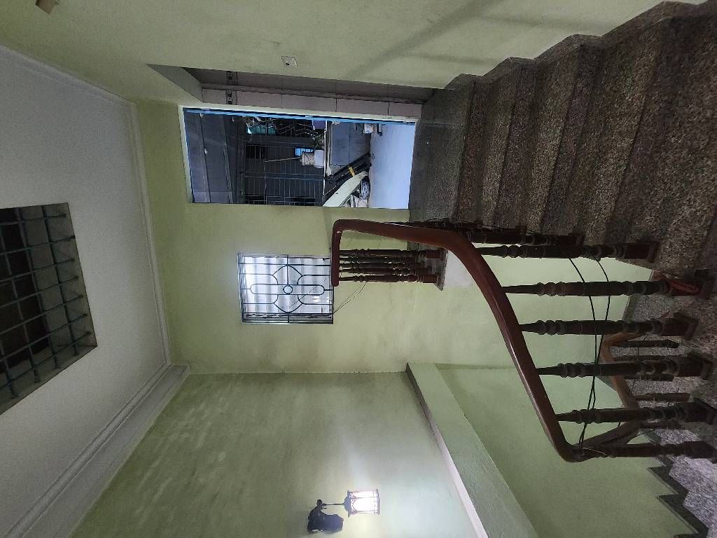 Bán nhà Nam Dư - diện tích 43.6m2 5 tầng - Mặt ngõ thông ô tô tránh - giá 12,2 tỷ