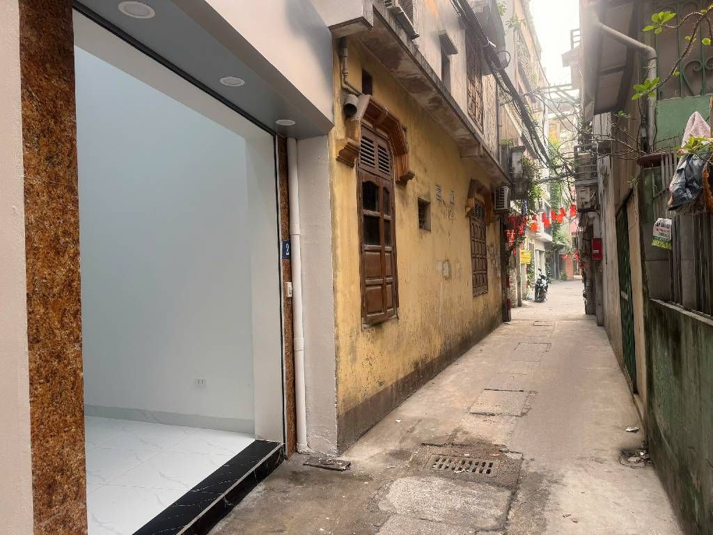 Bán nhà Khương Hạ - diện tích 33,5m2 5 tầng - Ô TÔ QUA CỬA - giá 8,5 tỷ