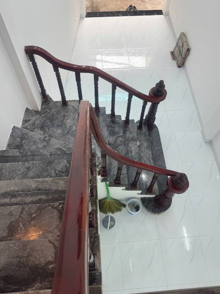 Bán nhà Khương Hạ - diện tích 33,5m2 5 tầng - Ô TÔ QUA CỬA - giá 8,5 tỷ