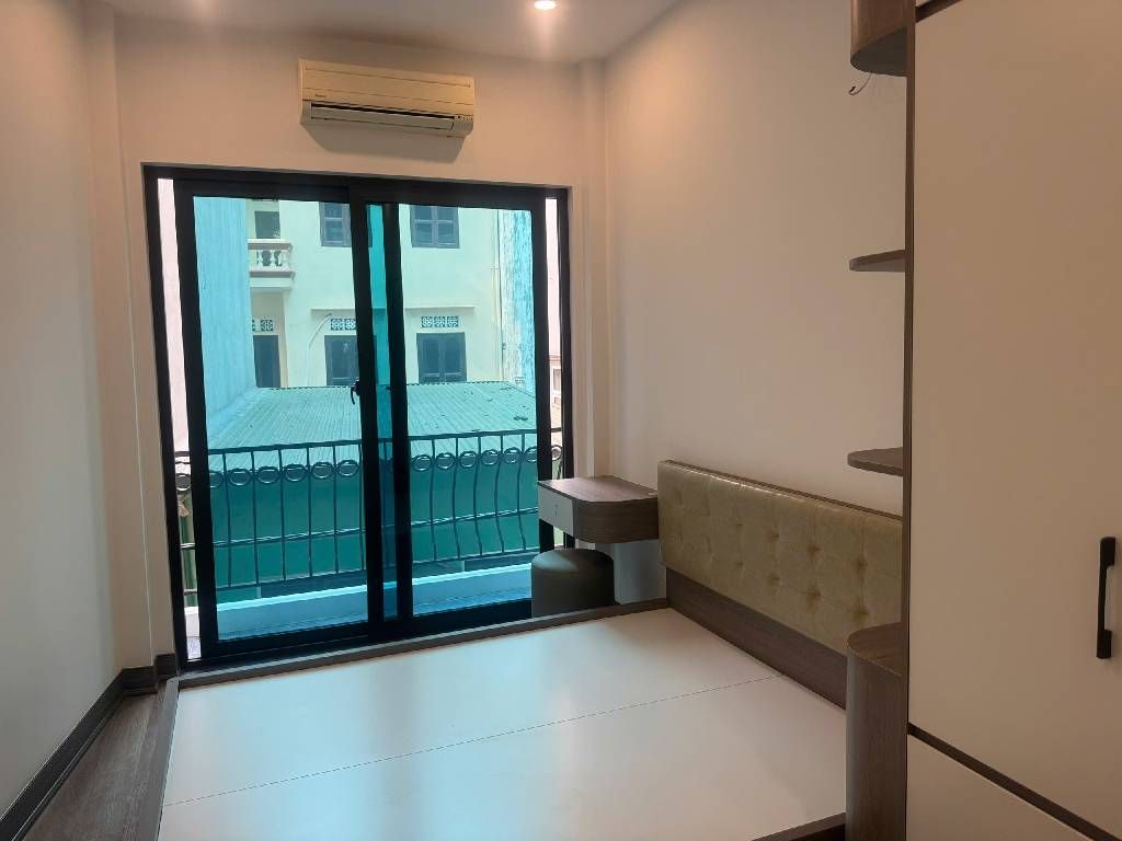 Bán nhà Khương Hạ - diện tích 33,5m2 5 tầng - Ô TÔ QUA CỬA - giá 8,5 tỷ