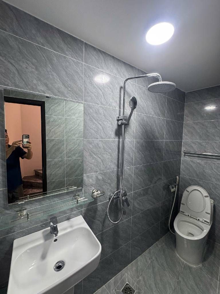 Bán nhà Khương Hạ - diện tích 33,5m2 5 tầng - Ô TÔ QUA CỬA - giá 8,5 tỷ