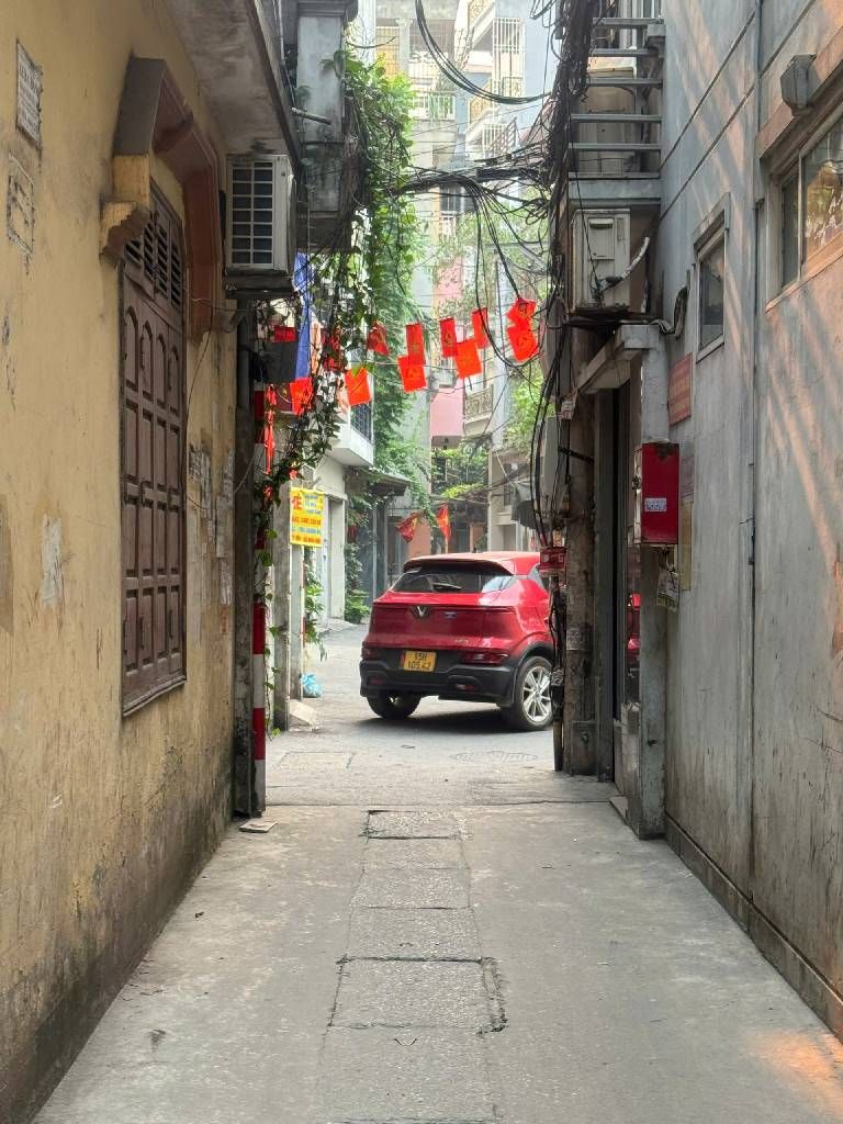 Bán nhà Khương Hạ - diện tích 33,5m2 5 tầng - Ô TÔ QUA CỬA - giá 8,5 tỷ