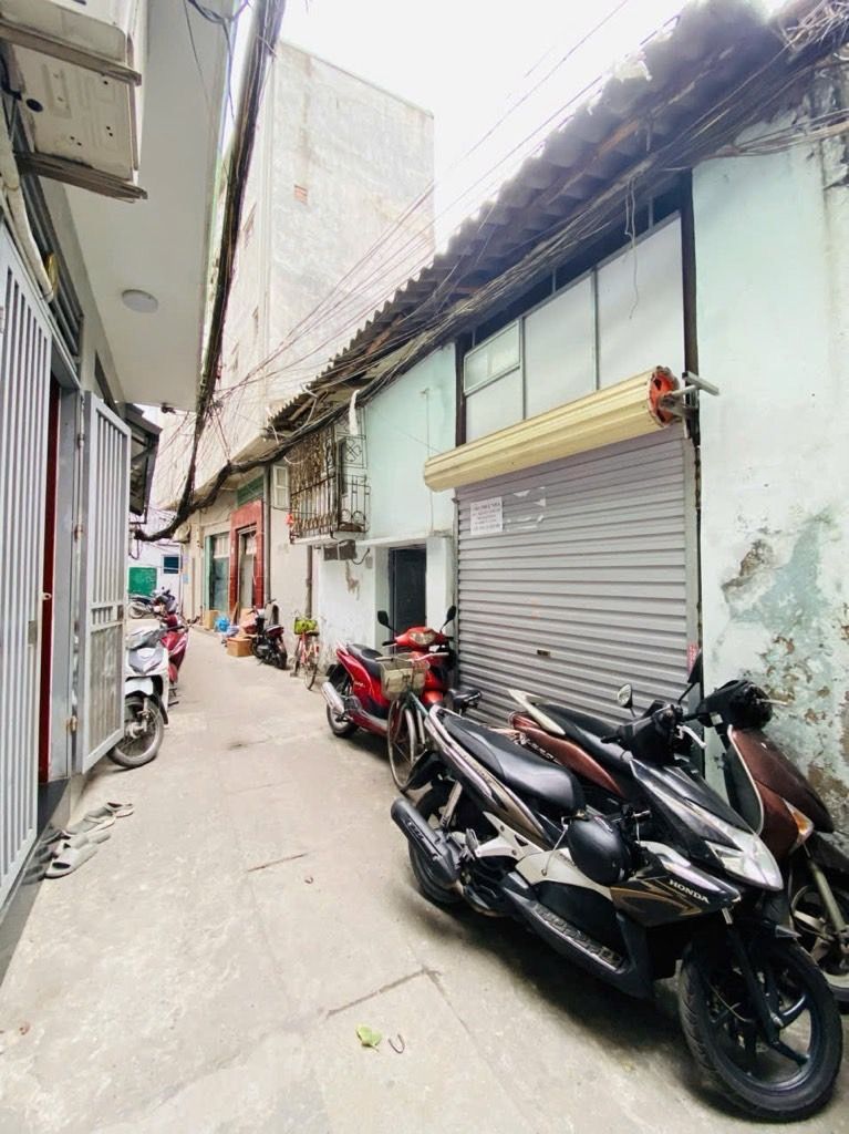 Bán nhà Bạch Mai - diện tích 84m2 2 tầng - Mặt tiền khủng - giá 14 tỷ