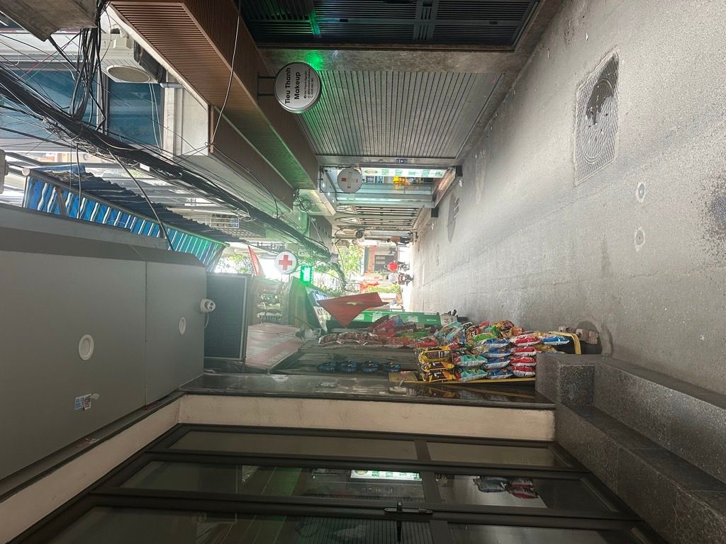 Bán nhà Thịnh Hào 1 - diện tích 40m2 5 tầng - THANG MÁY - giá 20,3 tỷ