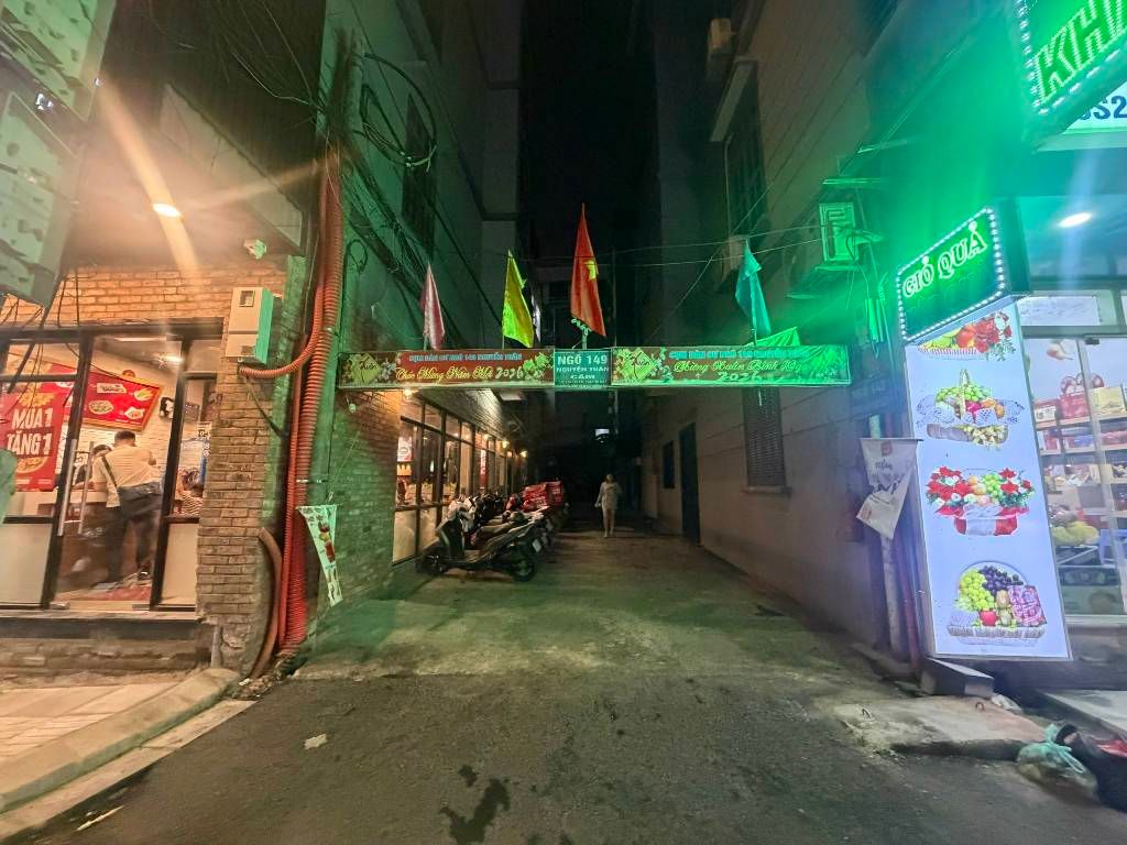 Bán nhà Nguyễn Tuân - diện tích 66m2 4 tầng - PHÂN LÔ Ô TÔ - giá 23 tỷ