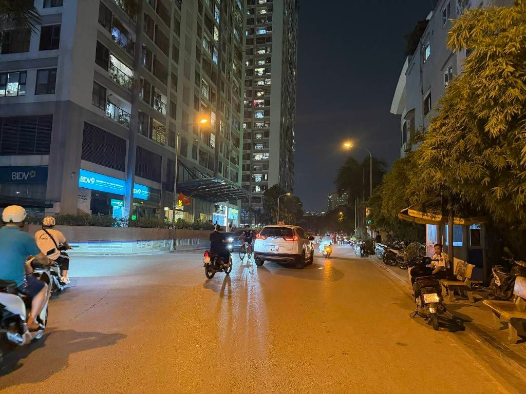 Bán nhà Nguyễn Tuân - diện tích 66m2 4 tầng - PHÂN LÔ Ô TÔ - giá 23 tỷ