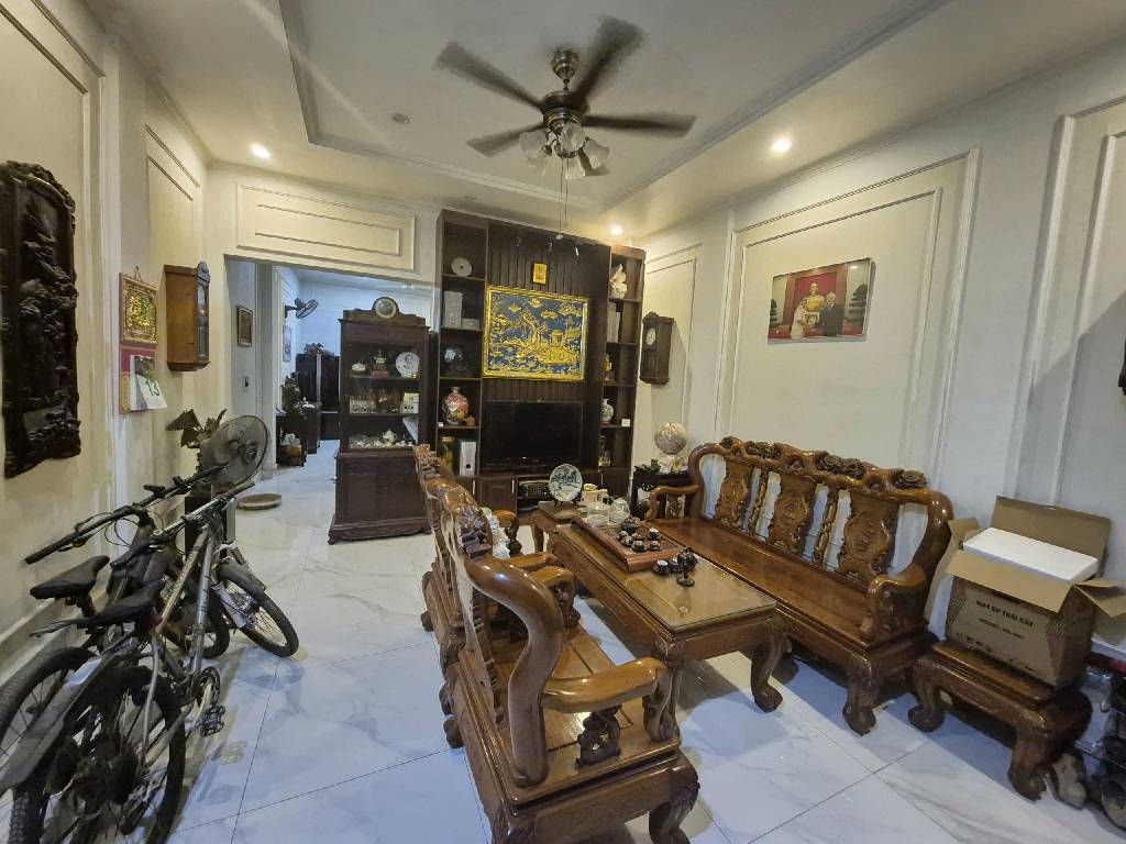 Bán nhà Nguyễn Tuân - diện tích 66m2 4 tầng - PHÂN LÔ Ô TÔ - giá 23 tỷ