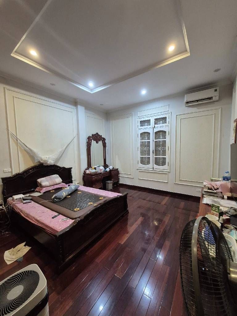 Bán nhà Nguyễn Tuân - diện tích 66m2 4 tầng - PHÂN LÔ Ô TÔ - giá 23 tỷ