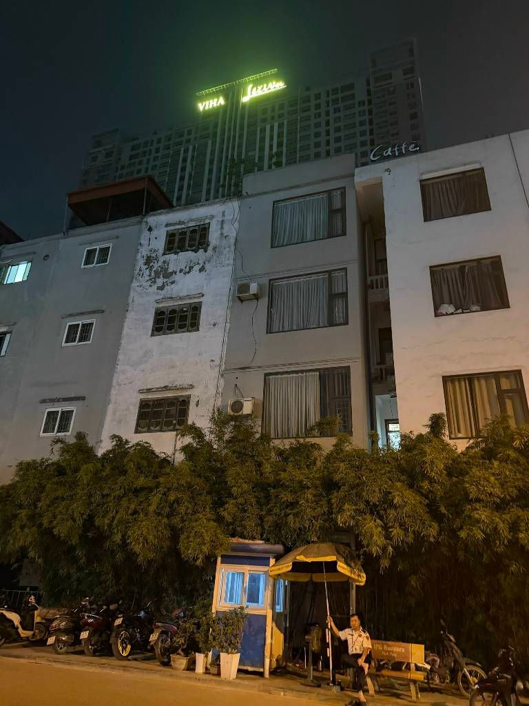 Bán nhà Nguyễn Tuân - diện tích 66m2 4 tầng - PHÂN LÔ Ô TÔ - giá 23 tỷ