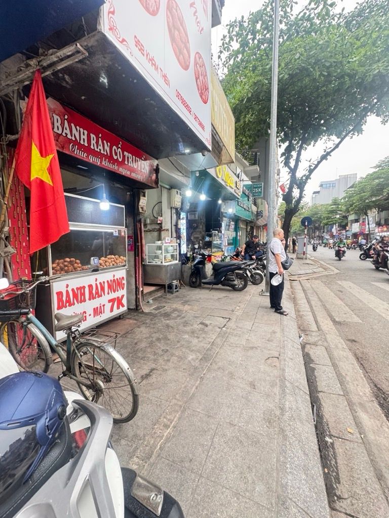 Bán nhà Khâm Thiên - diện tích 30m2 2 tầng - Kinh doanh sầm uất - giá 14,7 tỷ