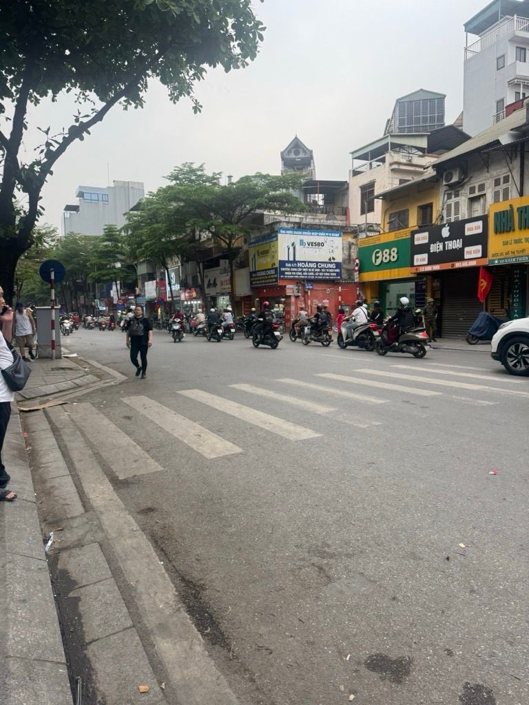 Bán nhà Khâm Thiên - diện tích 30m2 2 tầng - Kinh doanh sầm uất - giá 14,7 tỷ