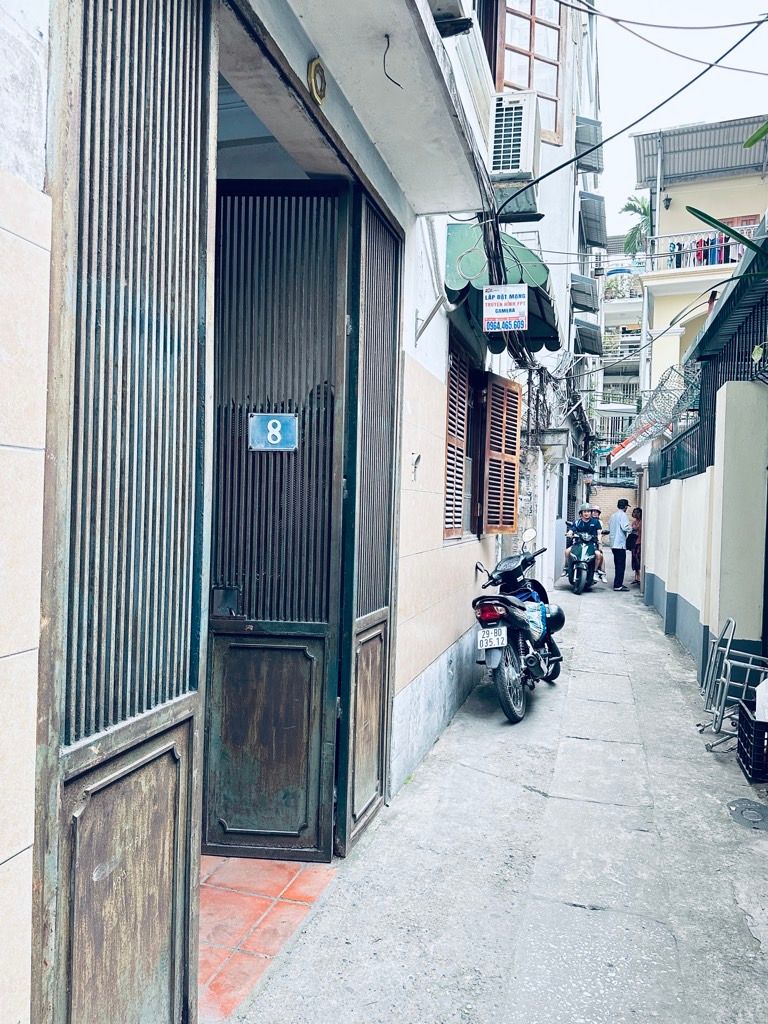 Bán nhà Láng Hạ - diện tích 38.4m2 5 tầng - Mặt tiền rộng - giá 11,5 tỷ