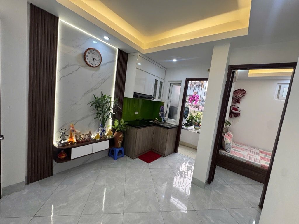 Bán nhà Văn Hương - diện tích 37m2 3 tầng - Căn Hộ CCMN Chủ Làm Full Nội Thất Toàn Đồ Mới - giá 1,65 tỷ