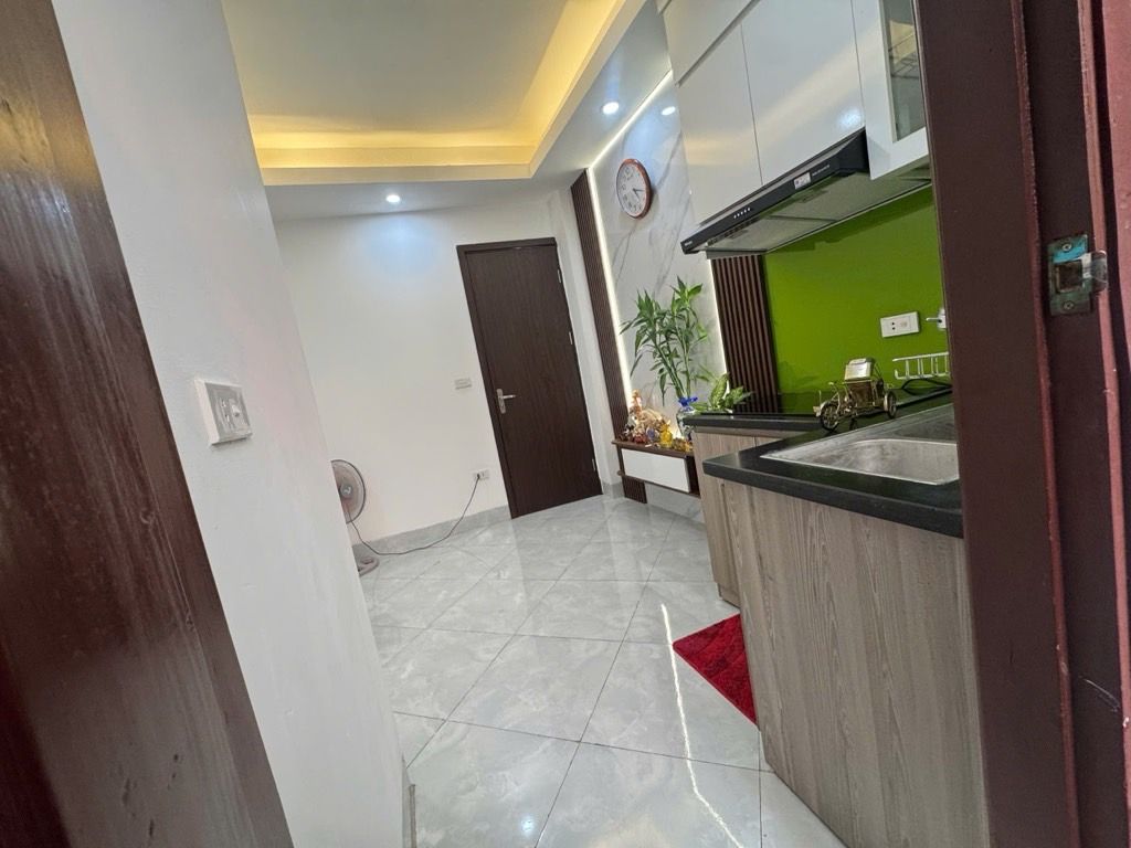 Bán nhà Văn Hương - diện tích 37m2 3 tầng - Căn Hộ CCMN Chủ Làm Full Nội Thất Toàn Đồ Mới - giá 1,65 tỷ