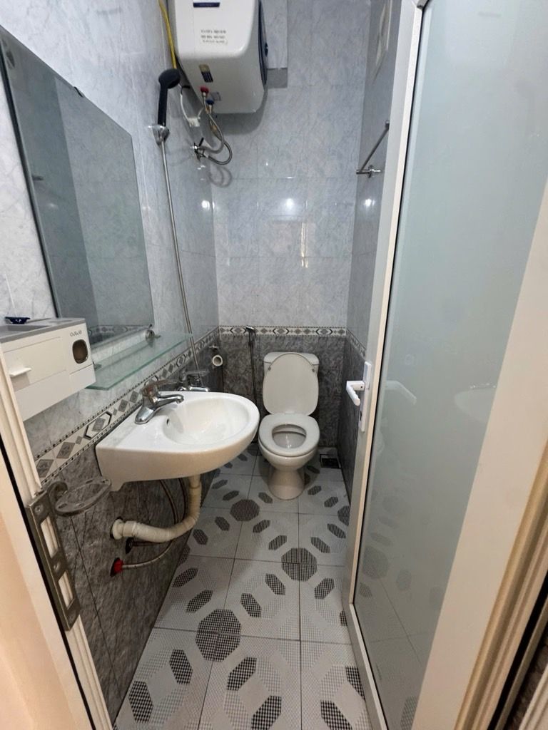 Bán nhà Văn Hương - diện tích 37m2 3 tầng - Căn Hộ CCMN Chủ Làm Full Nội Thất Toàn Đồ Mới - giá 1,65 tỷ