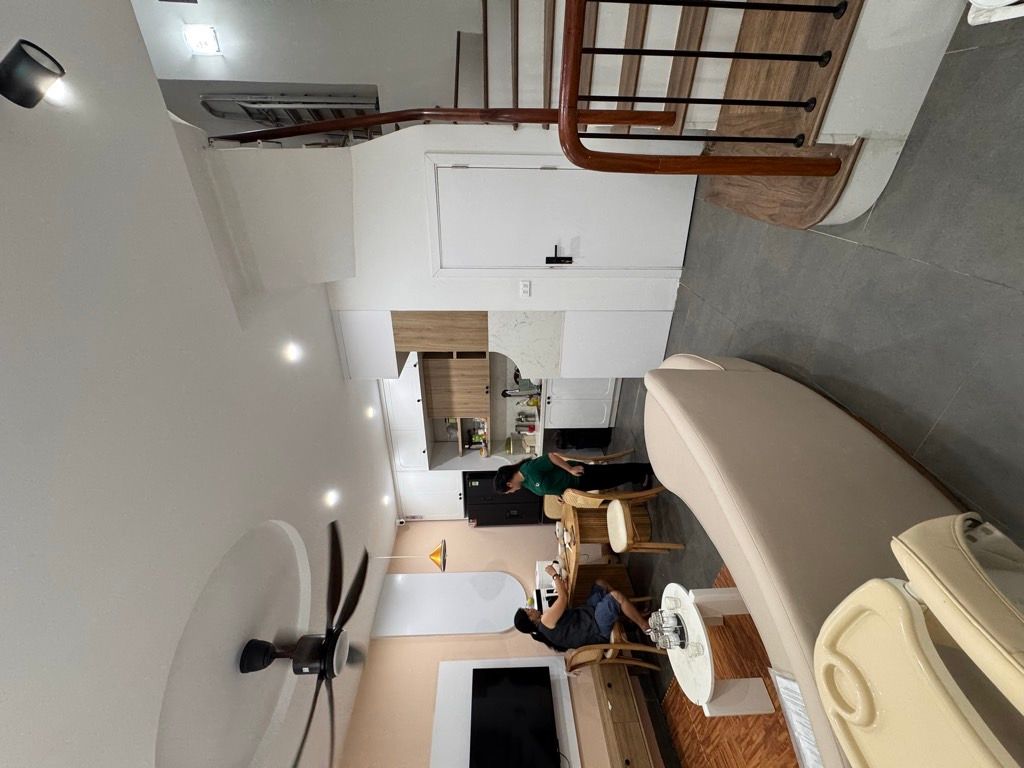 Bán nhà Trương Định - diện tích 43m2 4 tầng - Ngõ nông, nhà mới - giá 7,9 tỷ