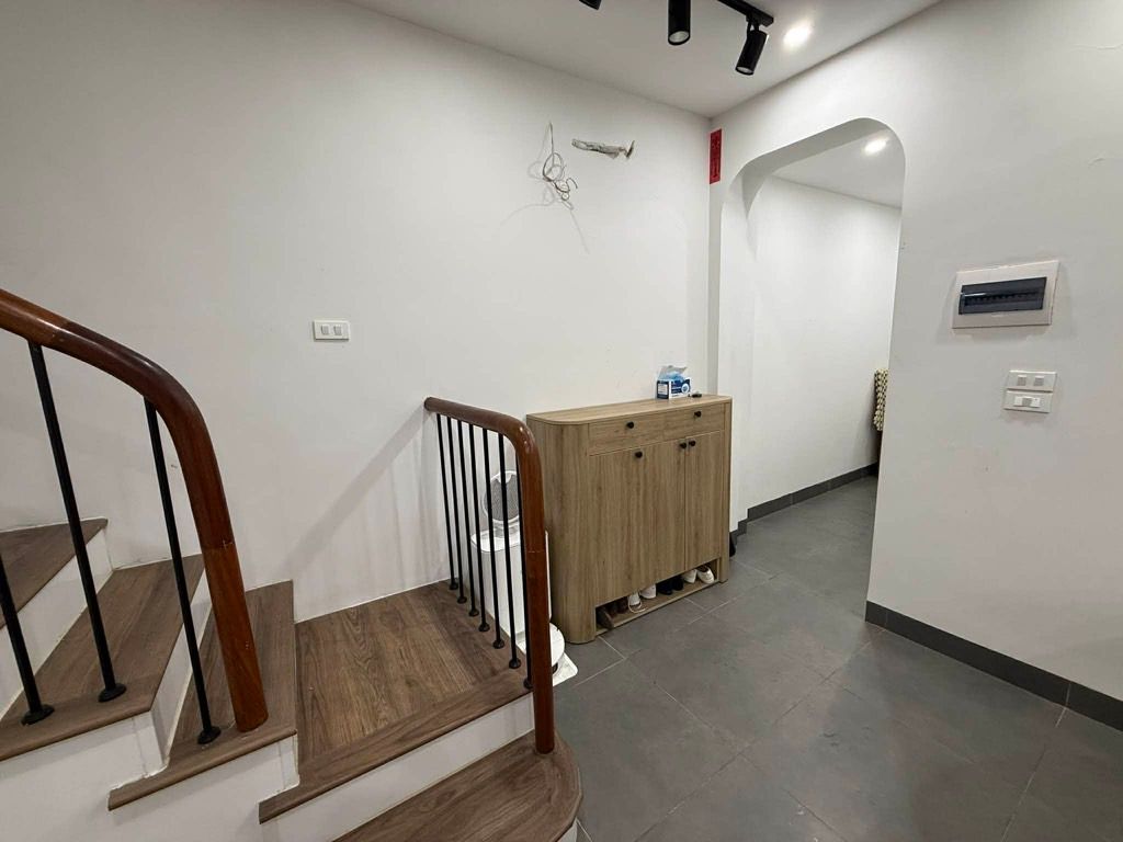 Bán nhà Trương Định - diện tích 43m2 4 tầng - Ngõ nông, nhà mới - giá 7,9 tỷ