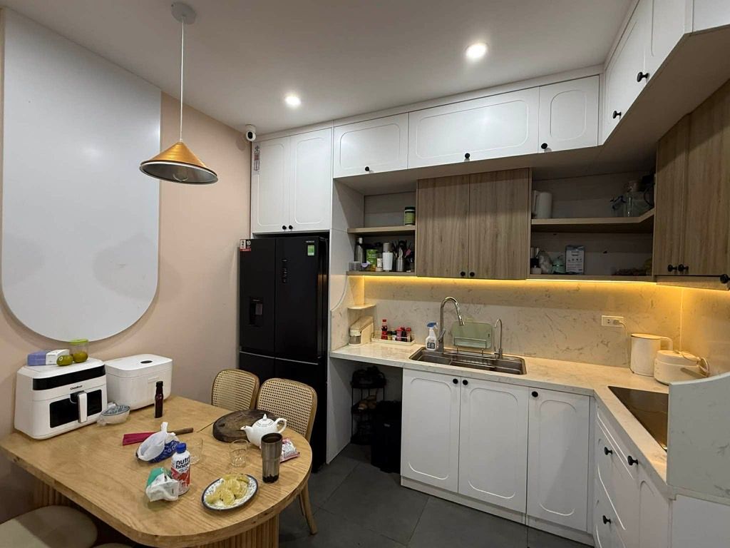 Bán nhà Trương Định - diện tích 43m2 4 tầng - Ngõ nông, nhà mới - giá 7,9 tỷ