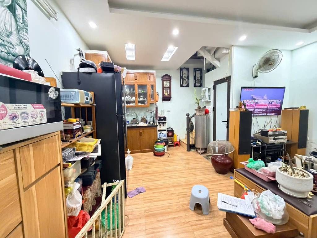 Bán nhà Trương Định - diện tích 23m2 2 tầng - Cực hiếm - giá 1,8 tỷ