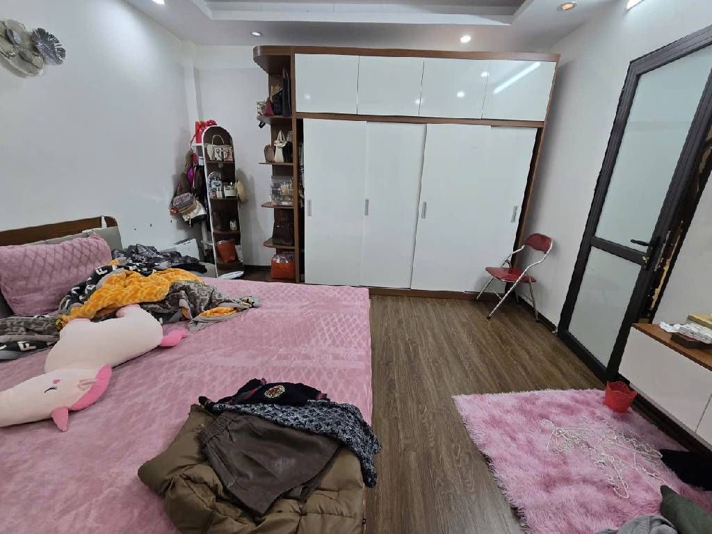 Bán nhà Hoàng Mai - diện tích 30m2 5 tầng - Nhà mới đẹp - giá 8,6 tỷ