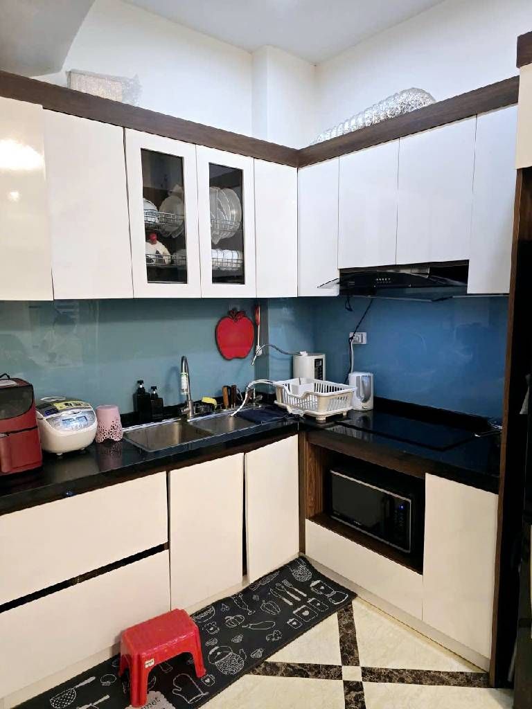 Bán nhà Hoàng Mai - diện tích 30m2 5 tầng - Nhà mới đẹp - giá 8,6 tỷ