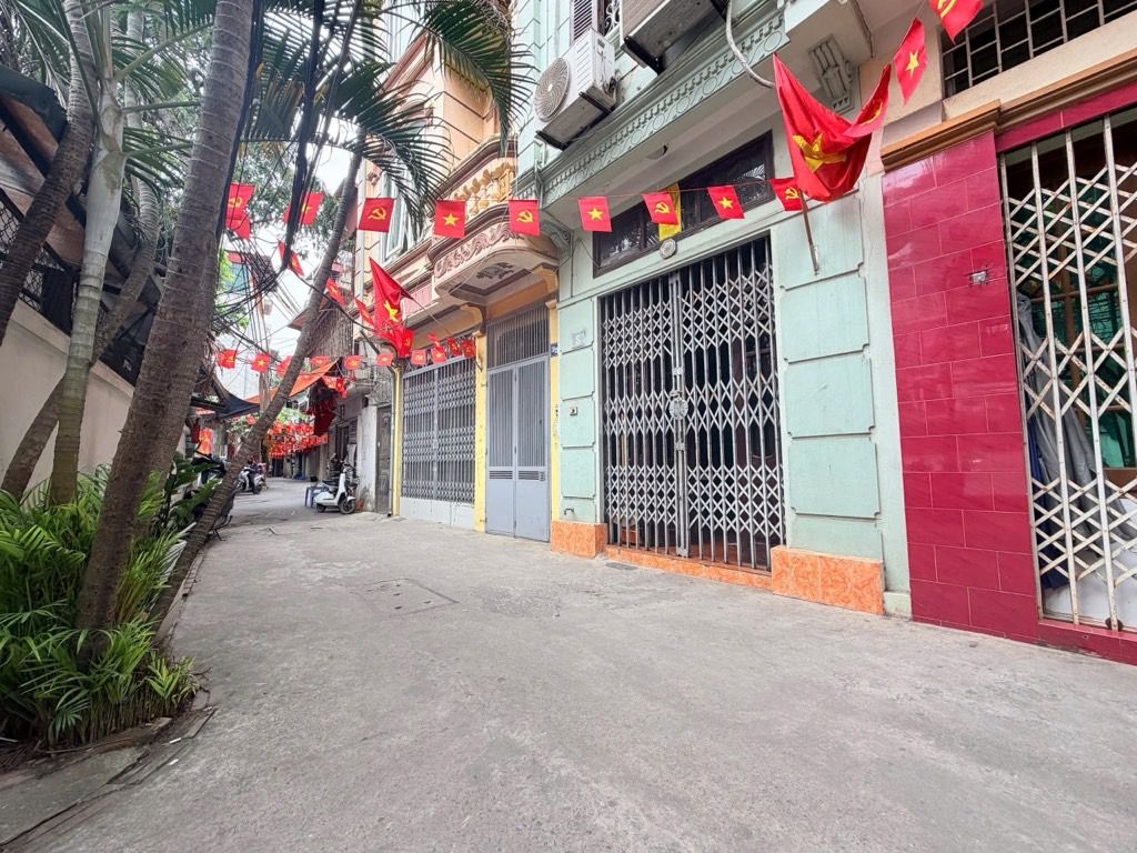 Bán nhà Thịnh Quang - diện tích 45m2 1 tầng - Ô Tô Đỗ Cửa - giá 2,99 tỷ