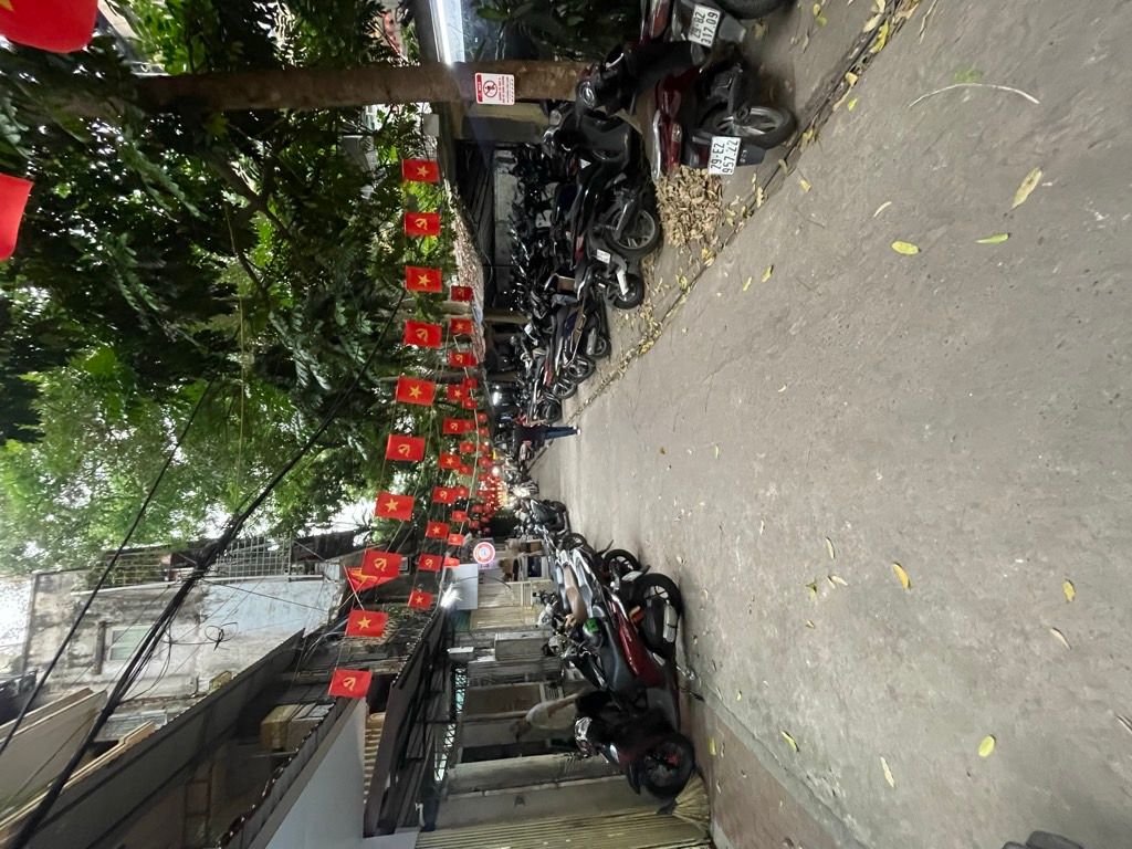 Bán nhà Hoàng Ngọc Phách - diện tích 120m2 2 tầng - Lô góc 3 thoáng - giá 6,95 tỷ