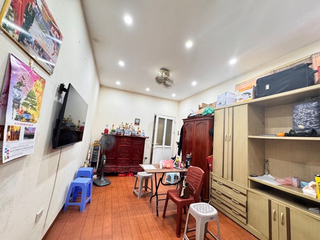 Bán nhà Tập thể Dệt kim Đông Xuân - diện tích 60m2 2 tầng - Nhà đẹp hiếm có - giá 3,2 tỷ