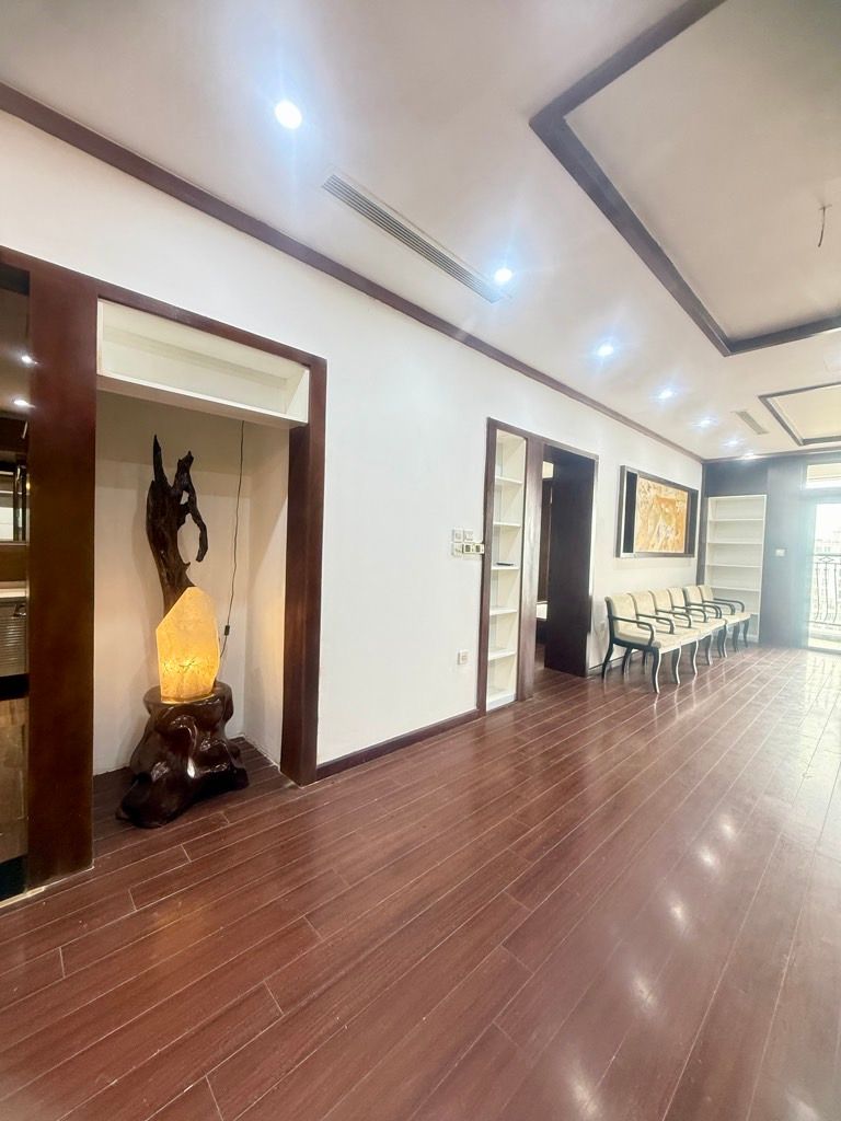 Bán nhà Nguyễn Trãi - diện tích 124m2 33 tầng - Cực hiếm - giá 21 tỷ