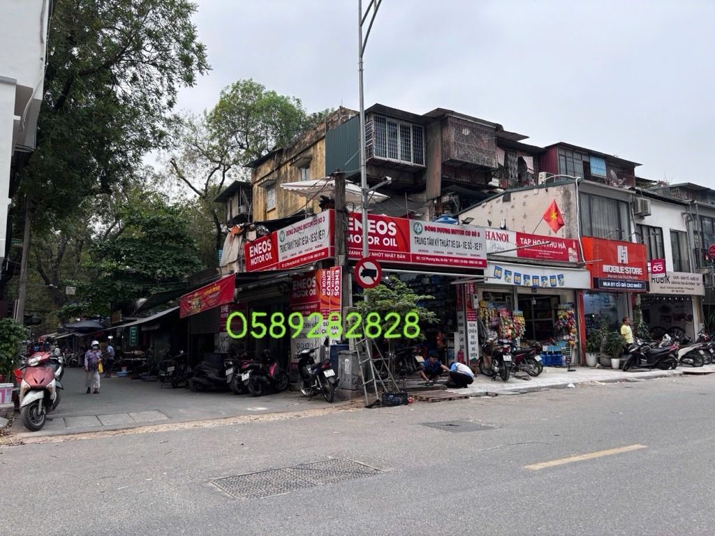 Bán nhà Phương Mai - diện tích 81m2 1 tầng - Mặt phố, lô góc, kinh doanh - giá 15 tỷ
