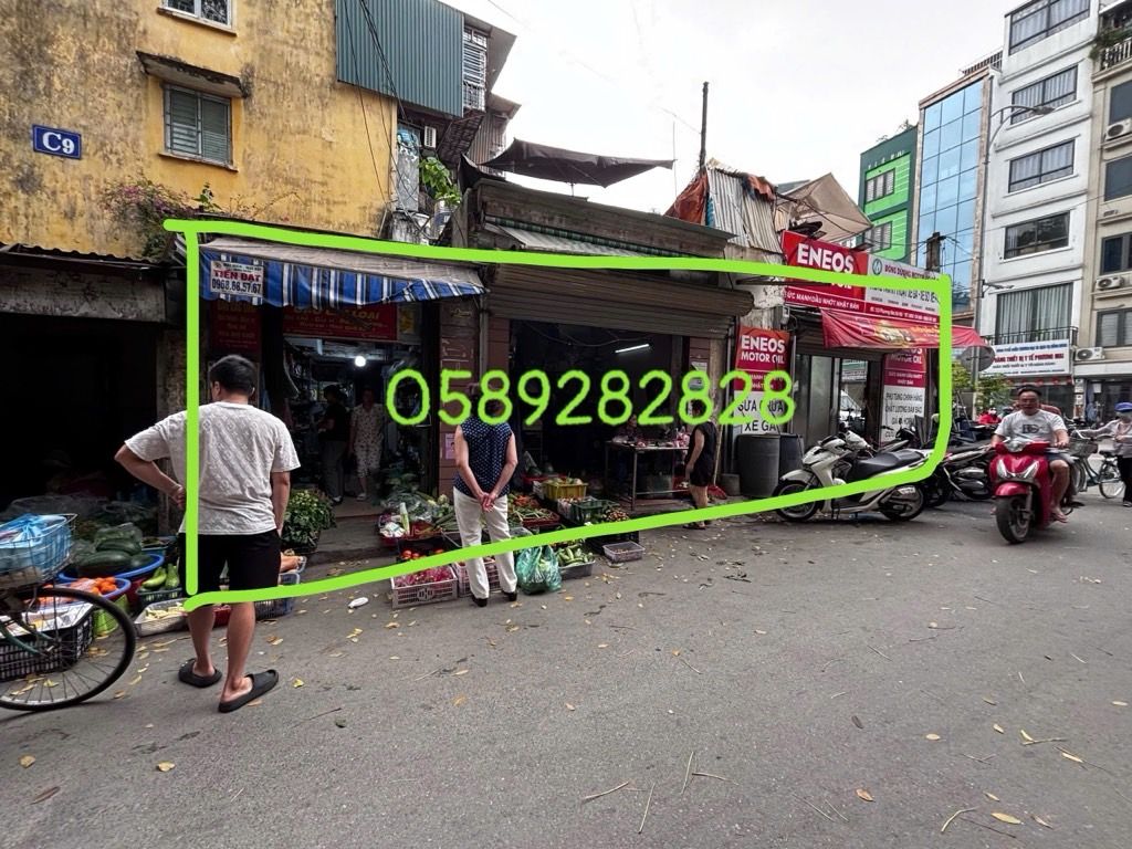 Bán nhà Phương Mai - diện tích 81m2 1 tầng - Mặt phố, lô góc, kinh doanh - giá 15 tỷ