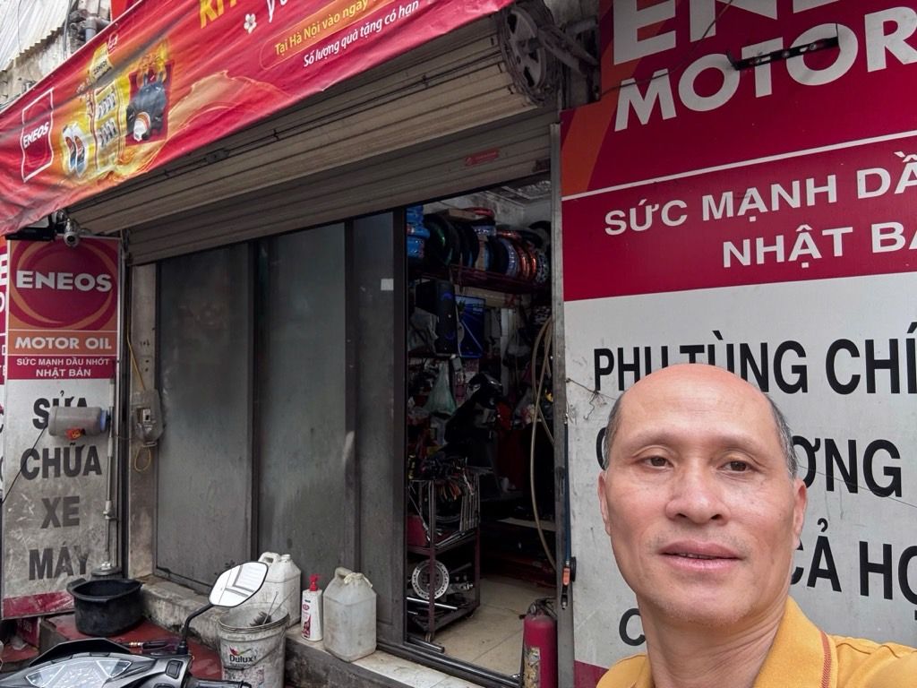 Bán nhà Phương Mai - diện tích 81m2 1 tầng - Mặt phố, lô góc, kinh doanh - giá 15 tỷ