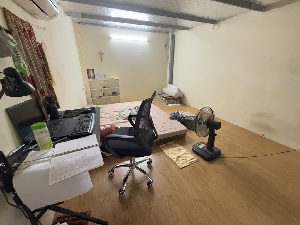 Bán nhà Định Công - diện tích 34m2 1 tầng - Ô TÔ ĐỖ CỔNG - giá 1,7 tỷ