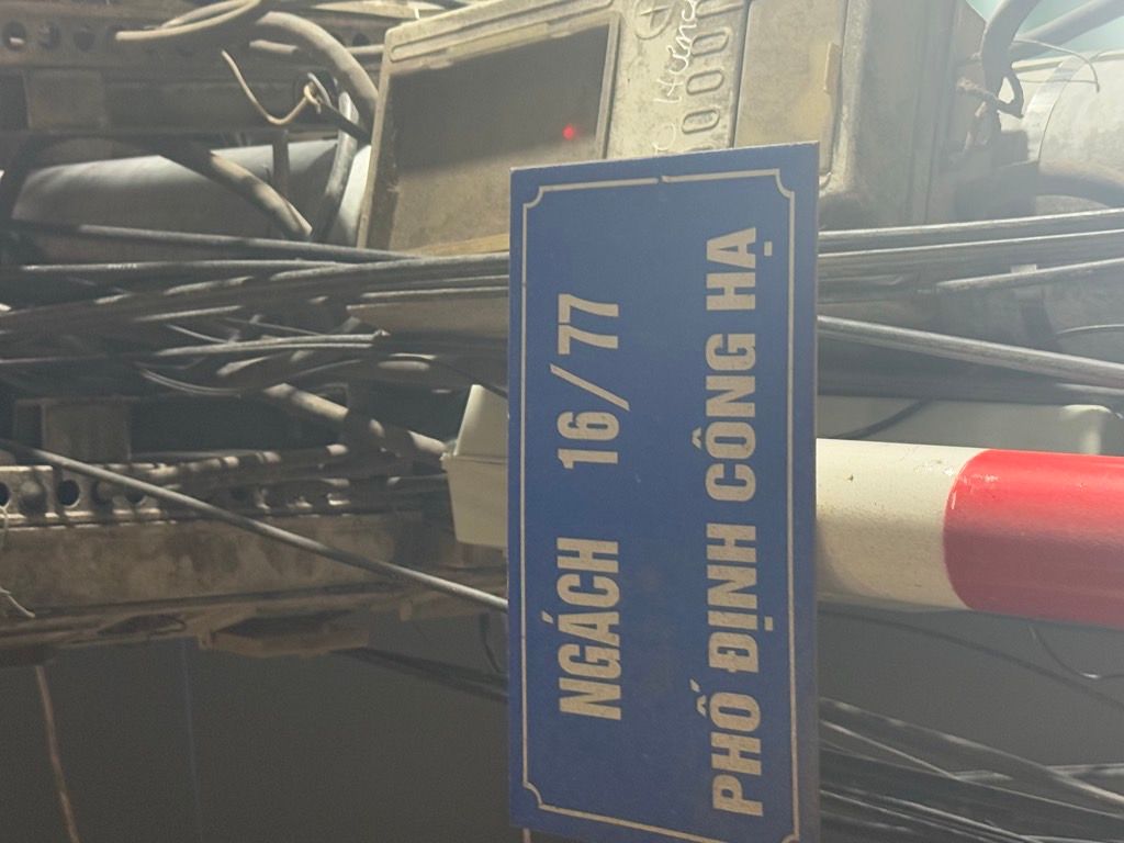 Bán nhà Định Công - diện tích 34m2 1 tầng - Ô TÔ ĐỖ CỔNG - giá 1,7 tỷ