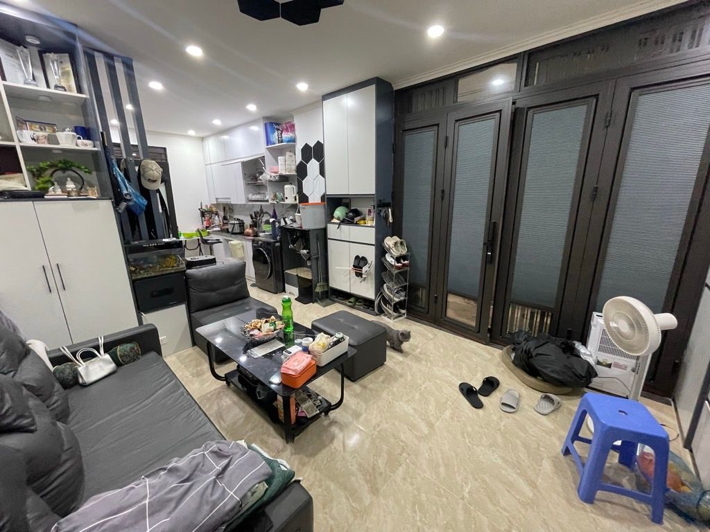 Bán nhà Bùi Xương Trạch - diện tích 30.5m2 2 tầng - Ô tô tránh - giá 2.8 tỷ