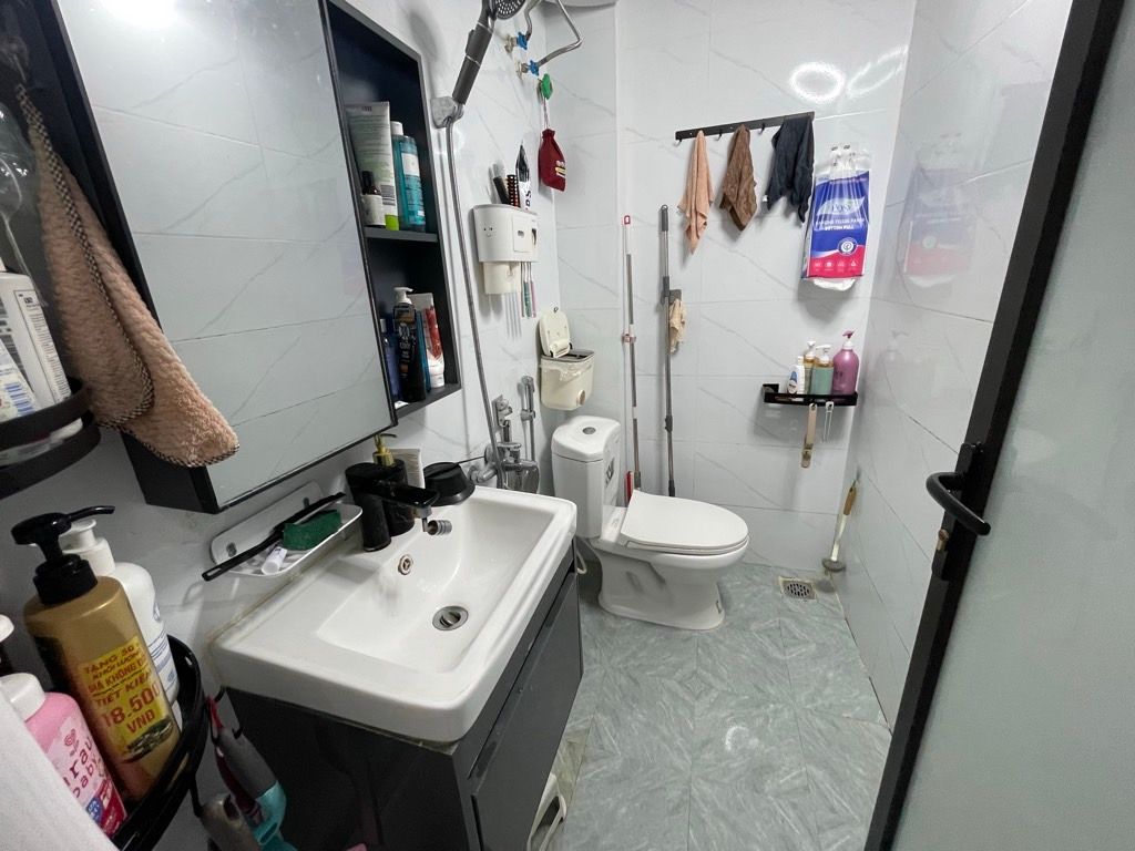 Bán nhà Bùi Xương Trạch - diện tích 30.5m2 2 tầng - Ô tô tránh - giá 2.8 tỷ