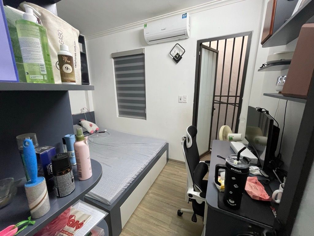 Bán nhà Bùi Xương Trạch - diện tích 30.5m2 2 tầng - Ô tô tránh - giá 2.8 tỷ