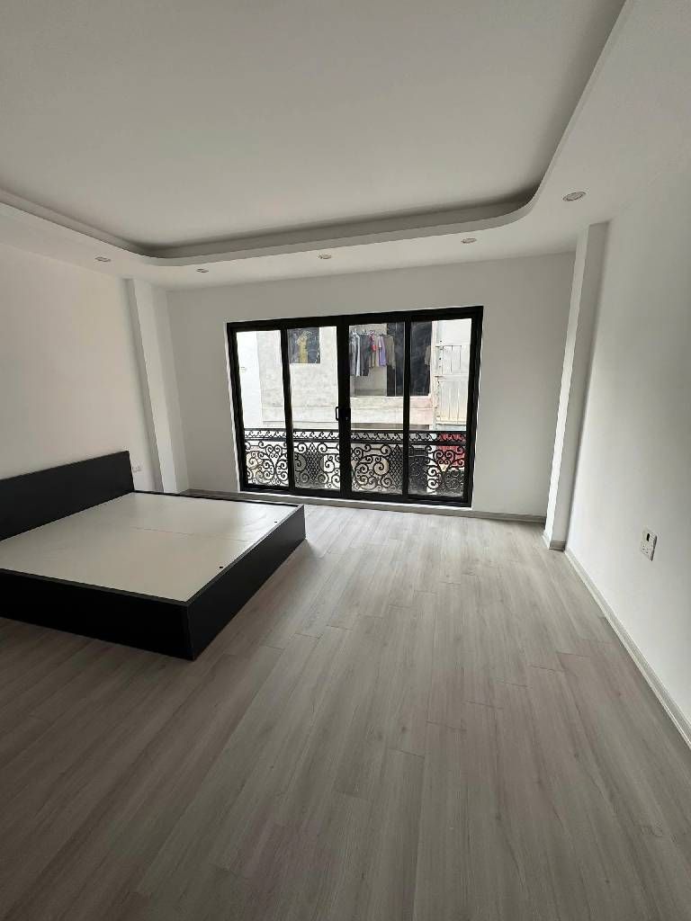 Bán nhà Định Công Thượng - diện tích 40m2 6 tầng - Ô tô vào nhà - giá 11,8 tỷ