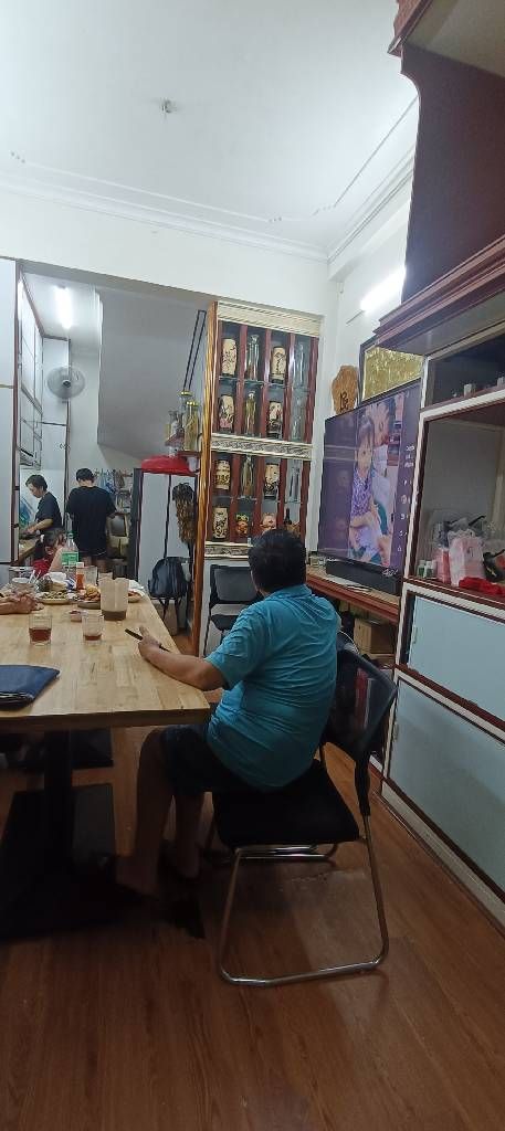 Bán nhà Trương Định - diện tích 25m2 5 tầng - Ô TÔ ĐỖ CỬA - giá 11 tỷ