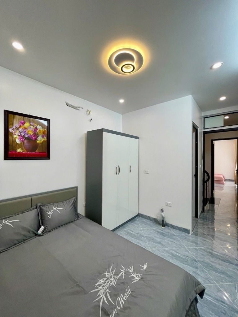 Bán nhà Vĩnh Tuy - diện tích 48m2 5 tầng - Nhà 6 ngủ – full nội thất ở ngay - giá 4,25 tỷ