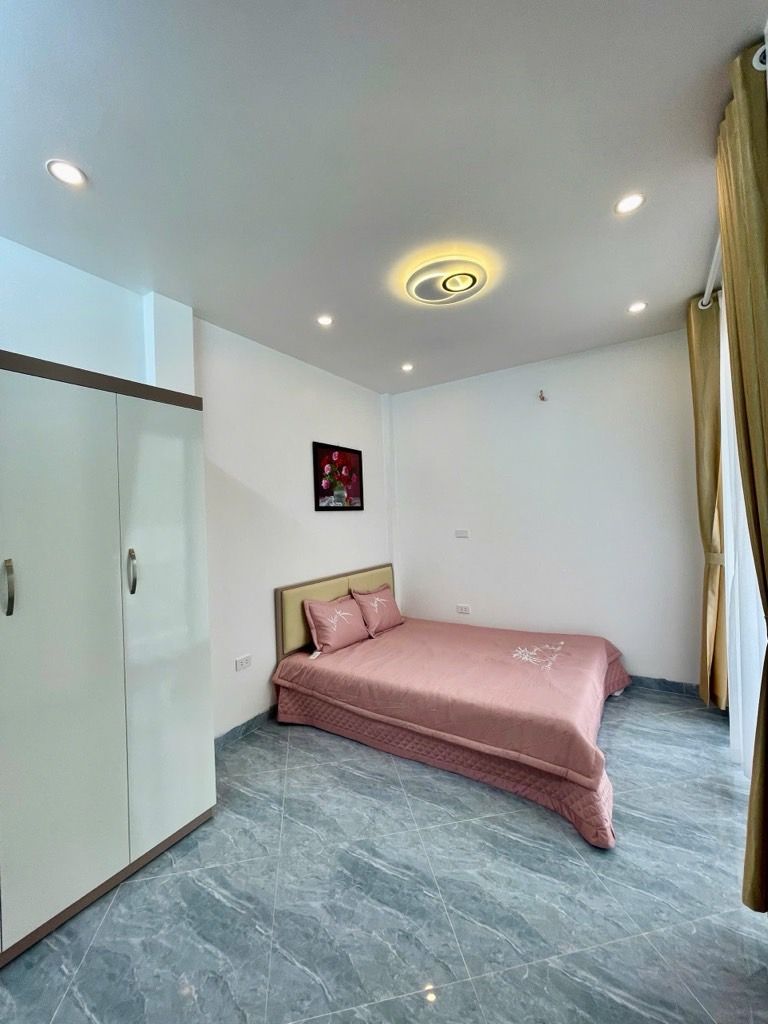 Bán nhà Vĩnh Tuy - diện tích 48m2 5 tầng - Nhà 6 ngủ – full nội thất ở ngay - giá 4,25 tỷ