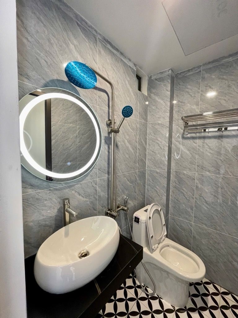 Bán nhà Vĩnh Tuy - diện tích 48m2 5 tầng - Nhà 6 ngủ – full nội thất ở ngay - giá 4,25 tỷ