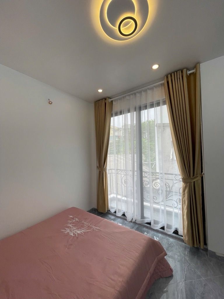 Bán nhà Vĩnh Tuy - diện tích 48m2 5 tầng - Nhà 6 ngủ – full nội thất ở ngay - giá 4,25 tỷ