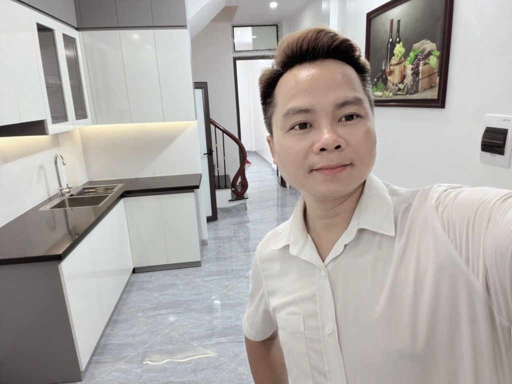 Bán nhà Vĩnh Tuy - diện tích 48m2 5 tầng - Nhà 6 ngủ – full nội thất ở ngay - giá 4,25 tỷ