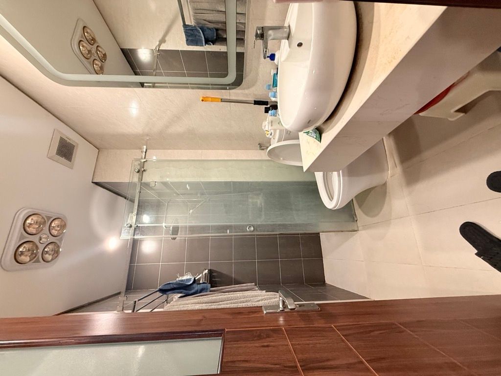 Bán nhà Tân Mai - diện tích 93m2 1 tầng - Căn hộ tầng 26, mặt phố - giá 10,3 tỷ